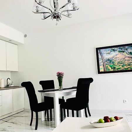 Leo Royal Apartament Поберово Екстериор снимка