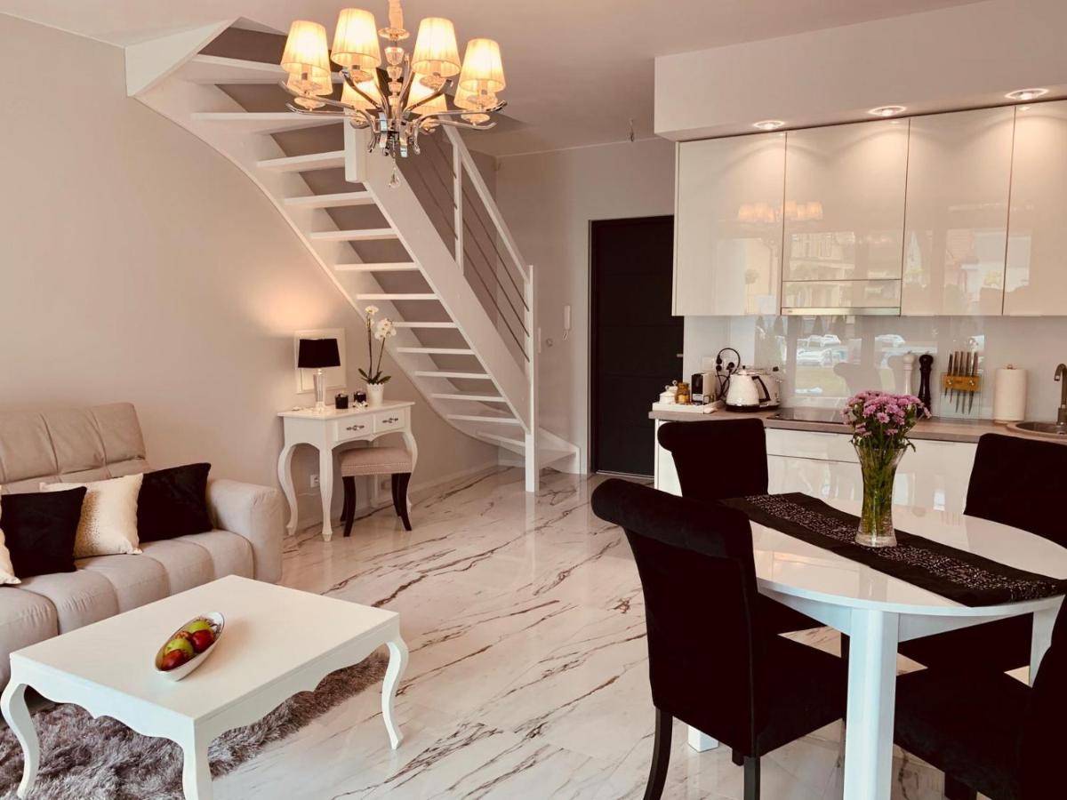 Leo Royal Apartament Поберово Екстериор снимка